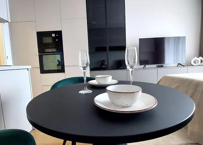 Zoku S Private Garage Parking Free *